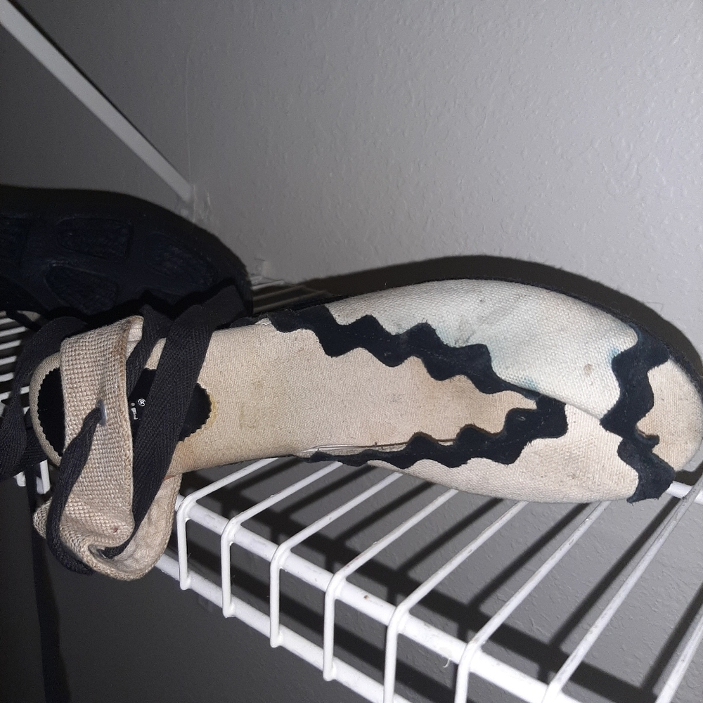Wedge shoes